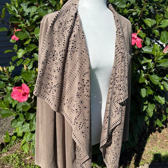 Coldwater Creek 1X Taupe Laser Cut Faux Suede Waterfall Cardigan Sweater Jacket - Picture 6 of 10